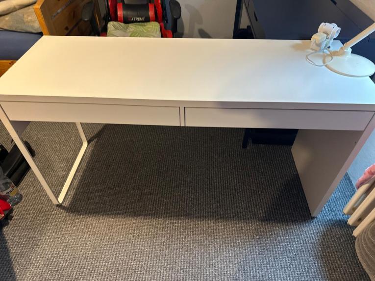 stůl MICKIE IKEA