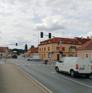 světelná křižovatka Dobřany